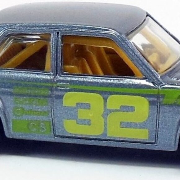 Hot Wheels Datsun Bluebird 32 Mattel - Picture 7 of 8